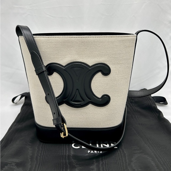 Celine Handbags - Celine 2021 Small Cuir Triomphe Bucket - Black/Vanilla
